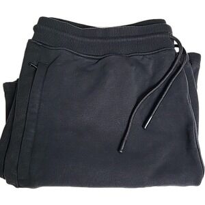 Fabletics Men's XL black Athletic‎ Shorts 3 zip pockets 7" inseam Drawstring